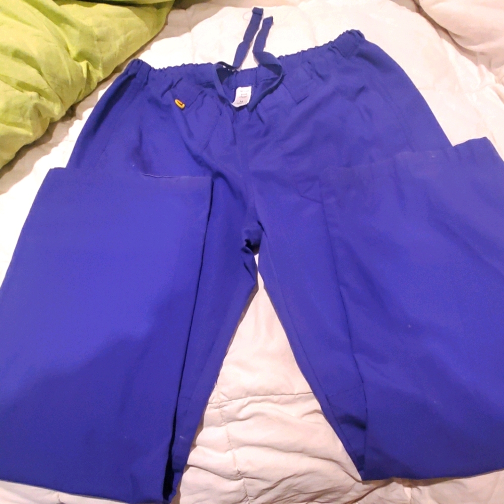 Women scrub pants